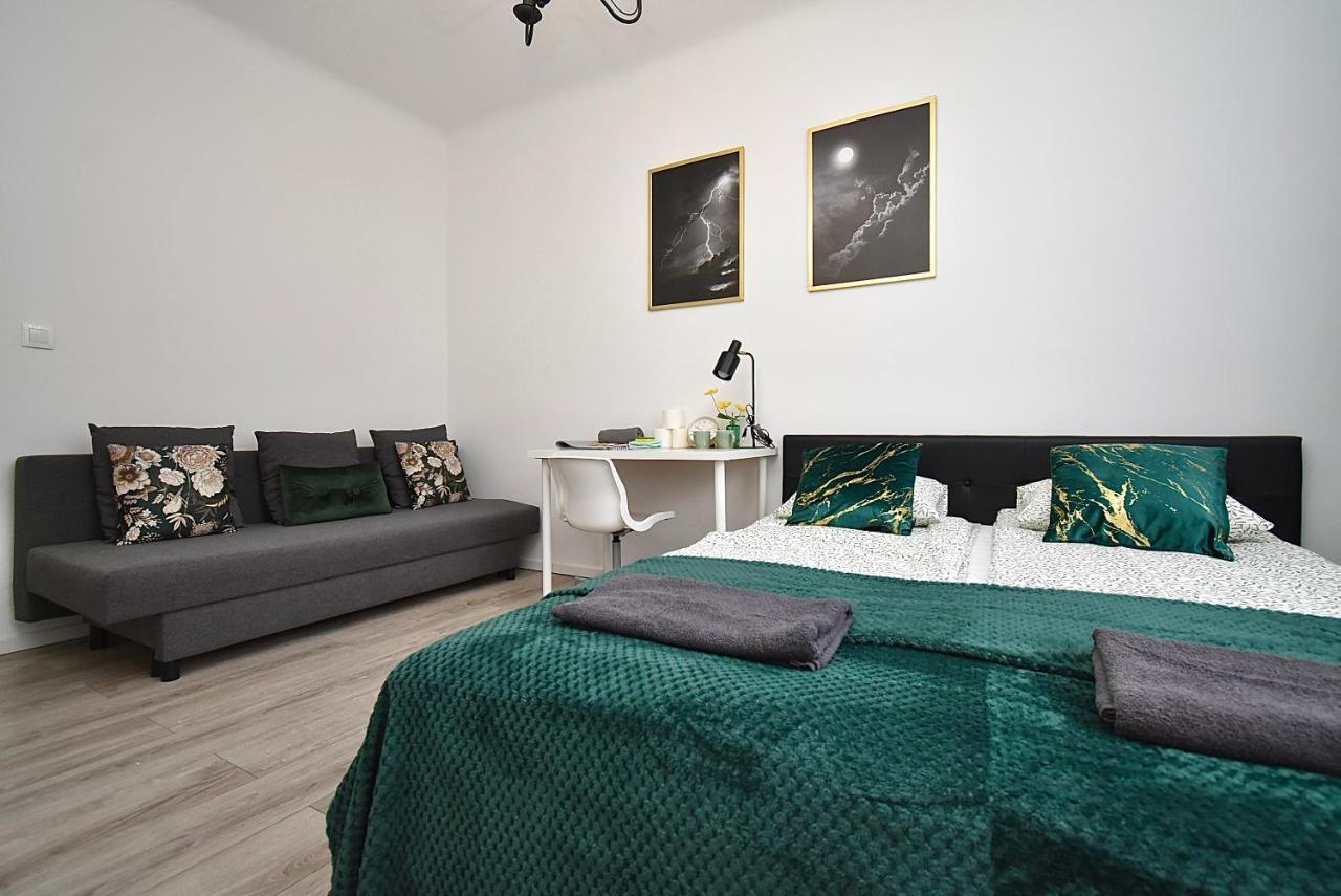 Rental Apartments Aleja Niepodleglosci Varsavia Esterno foto