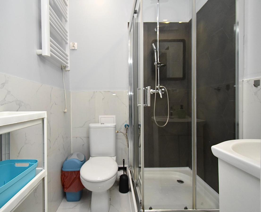 Rental Apartments Aleja Niepodleglosci Varsavia Esterno foto