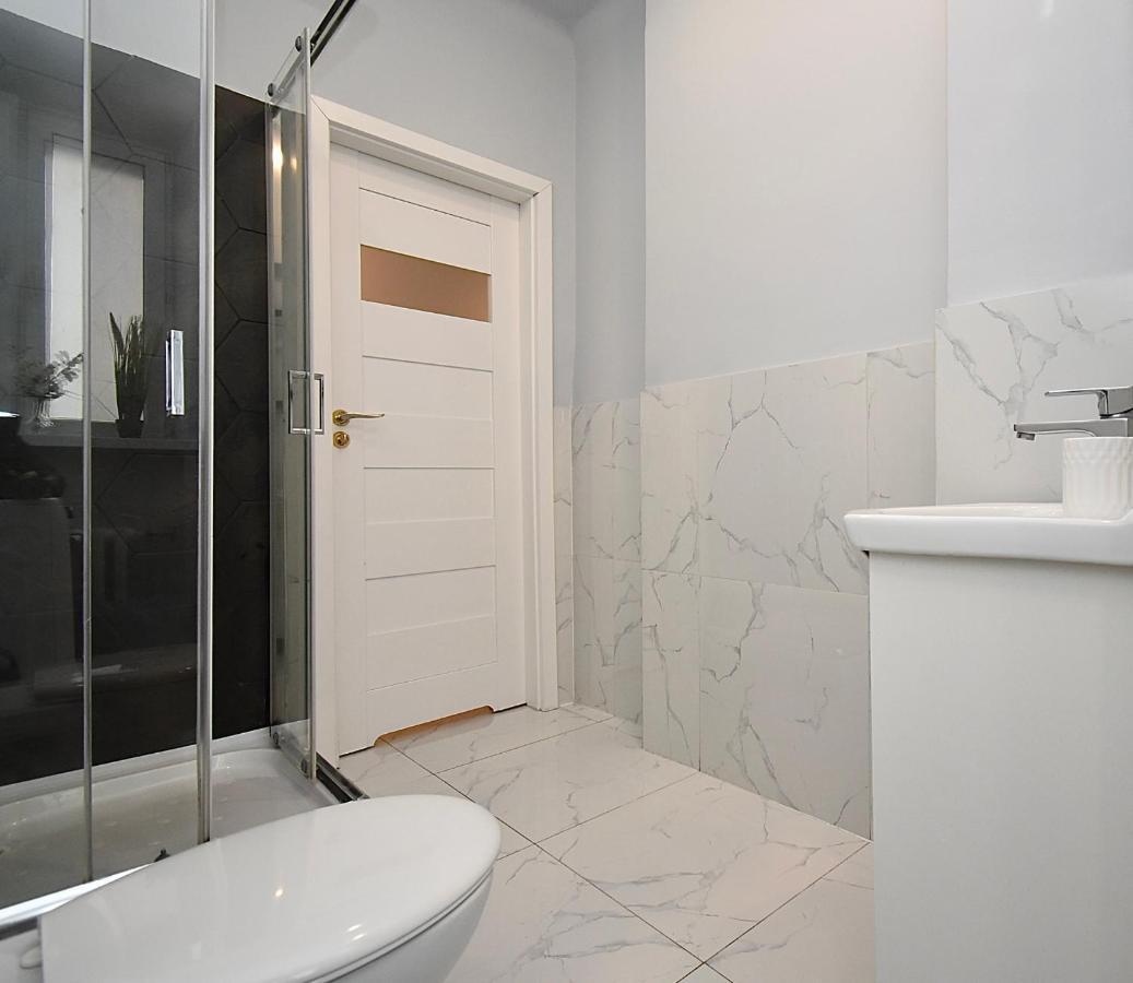 Rental Apartments Aleja Niepodleglosci Varsavia Esterno foto